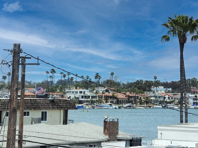 15 69th Place, Long Beach CA: https://media.crmls.org/medias/32ad6c31-9ea8-4fd0-8842-baf2ba7ba8b9.jpg