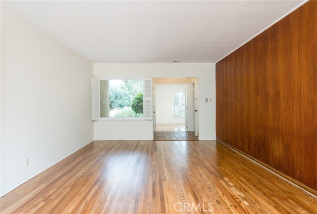 Detail Gallery Image 10 of 33 For 1717 Riverside Dr, Glendale,  CA 91201 - 2 Beds | 1 Baths