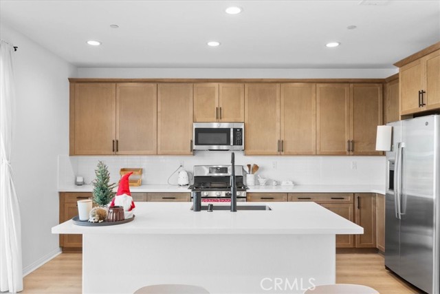 Detail Gallery Image 12 of 35 For 14294 Hercules Street, Hesperia,  CA 92435 - 3 Beds | 2/1 Baths