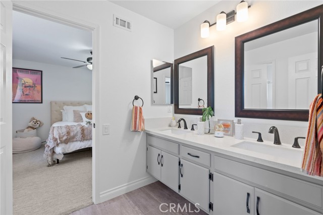 12026 Haven Crest Street, Moorpark CA: https://media.crmls.org/medias/32add8b6-a392-4d76-8880-3f81134ed7f6.jpg