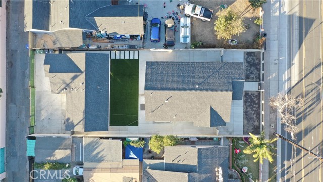 408 S Flower Street, Santa Ana CA: https://media.crmls.org/medias/32aed6d3-a74b-4122-a207-b1f184f6d87f.jpg