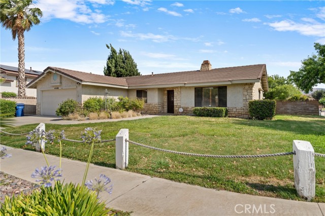 Detail Gallery Image 1 of 17 For 478 Fantasy St, Palmdale,  CA 93551 - 3 Beds | 2 Baths