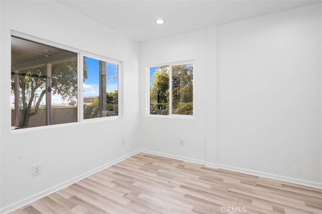 MLS #OC25268139 image #12