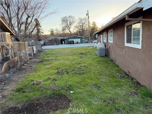 Detail Gallery Image 9 of 11 For 6800 Stonybrook Dr, Clearlake,  CA 95422 - 3 Beds | 2 Baths