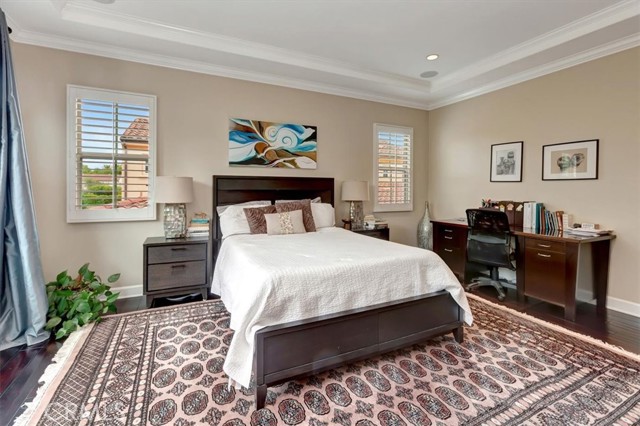 27 Looking Glass, Irvine CA: https://media.crmls.org/medias/32b1c2b4-cba5-4ea5-a3aa-8e0d7553b919.jpg