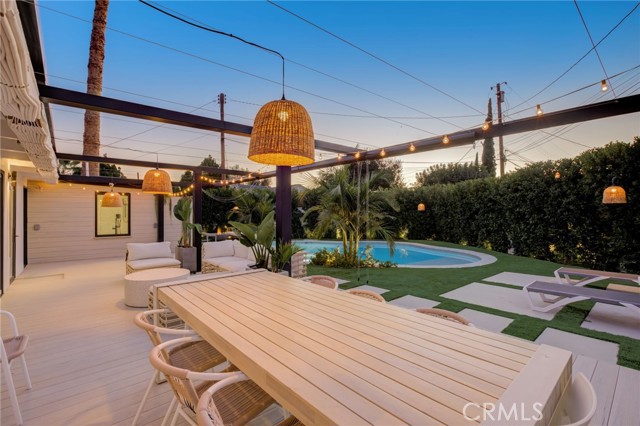 Detail Gallery Image 65 of 72 For 8161 Encino Ave, Northridge,  CA 91325 - 4 Beds | 3 Baths