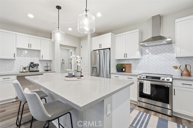 Detail Gallery Image 15 of 59 For 2144 Swallowtail Walk, Gardena,  CA 90249 - 4 Beds | 2/2 Baths