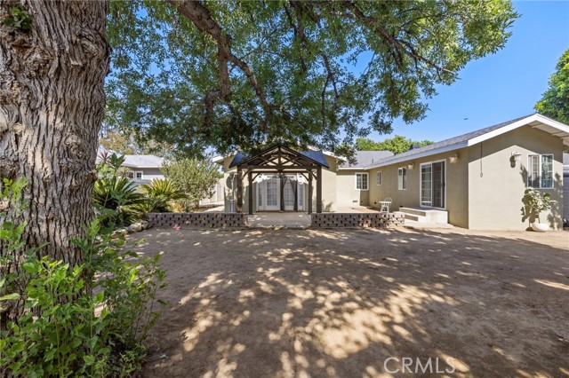 7027 Shoshone Avenue, Van Nuys CA: https://media.crmls.org/medias/32b35b7f-481c-4eda-8002-575feac4b965.jpg