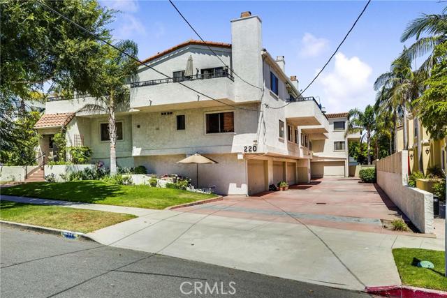 220 Helberta Avenue, Redondo Beach, California 90277, 4 Bedrooms Bedrooms, ,3 BathroomsBathrooms,Residential,Sold,Helberta,PV16158367