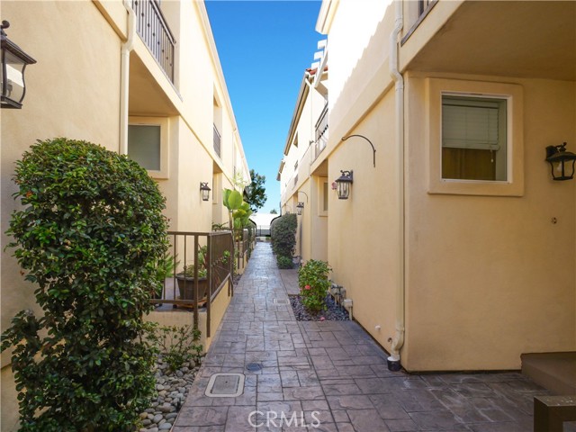 Detail Gallery Image 19 of 23 For 1323 Post Ave #K,  Torrance,  CA 90501 - 2 Beds | 1/1 Baths