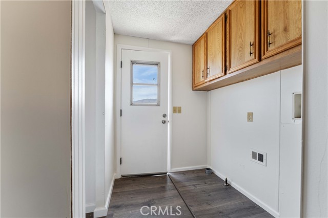 Detail Gallery Image 40 of 44 For 6367 Arrowhead Lake Rd, Hesperia,  CA 92345 - 6 Beds | 4 Baths