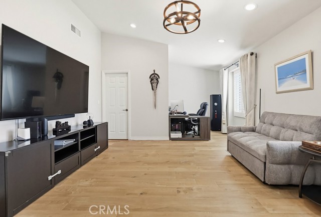 Detail Gallery Image 22 of 39 For 24303 Rimford, Diamond Bar,  CA 91765 - 5 Beds | 3 Baths