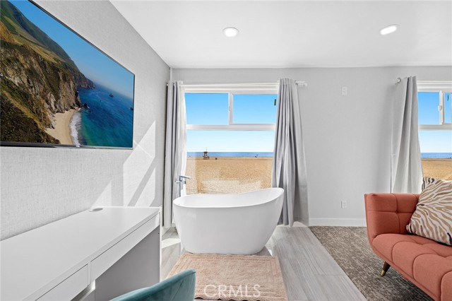 Detail Gallery Image 62 of 74 For 1628 W Oceanfront, Newport Beach,  CA 92663 - 13 Beds | 11 Baths