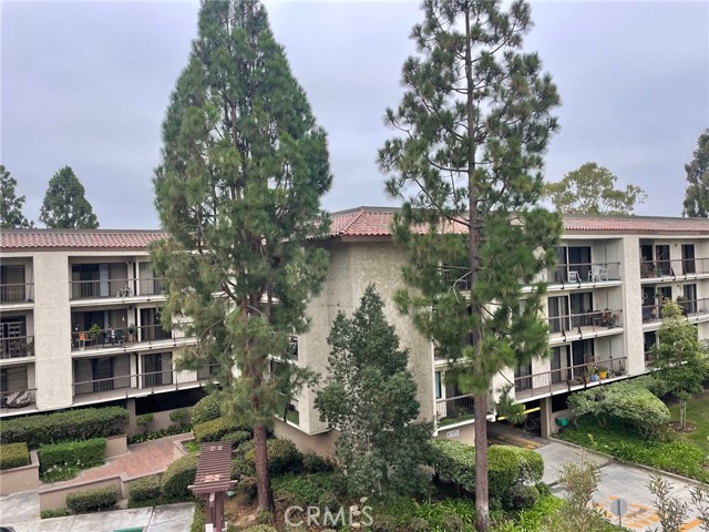 13601 Del Monte Drive, Seal Beach CA: https://media.crmls.org/medias/32b3bf26-bbab-4adb-bc51-1c329e2c8bc7.jpg