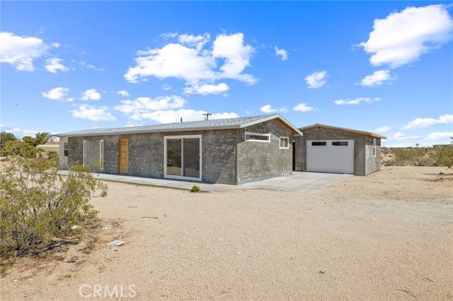 64515 Del Oro Road, Joshua Tree CA: https://media.crmls.org/medias/32b3d13d-37af-4e80-80ff-50aabee7e810.jpg