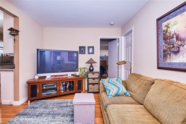 Detail Gallery Image 19 of 26 For 900 S Los Robles Ave, Pasadena,  CA 91106 - – Beds | – Baths
