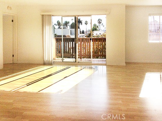 Detail Gallery Image 8 of 25 For 811 6th St #305,  Santa Monica,  CA 90403 - 3 Beds | 2 Baths