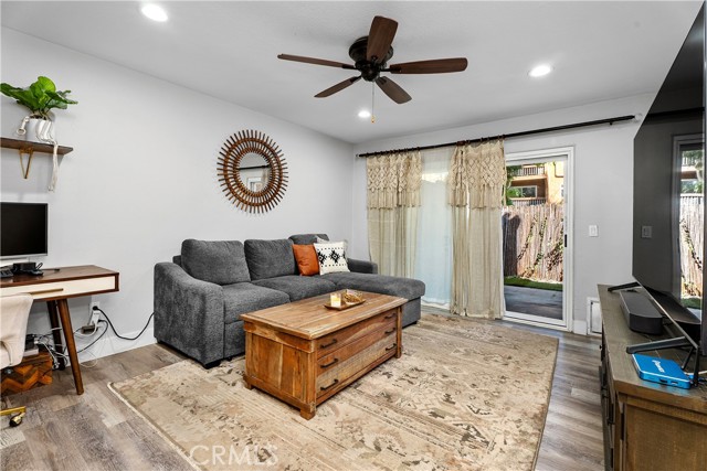 Detail Gallery Image 6 of 31 For 6600 Warner Ave #119,  Huntington Beach,  CA 92647 - 1 Beds | 1 Baths