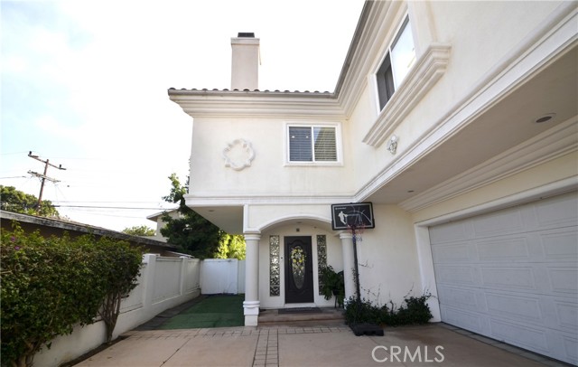 2224 Plant Avenue, Redondo Beach, California 90278, 4 Bedrooms Bedrooms, ,2 BathroomsBathrooms,Residential,For Sale,Plant,SB24202828