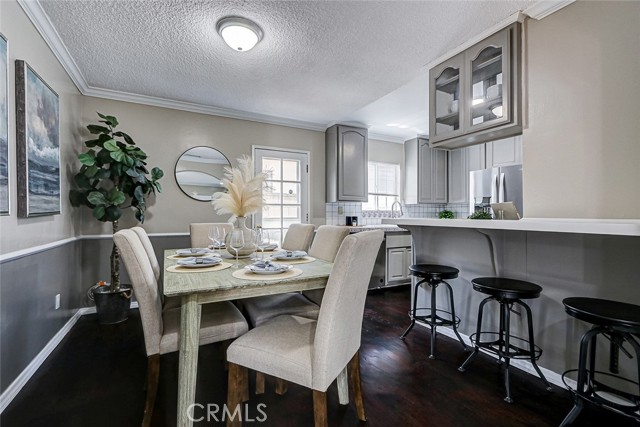 312 N Prospect Avenue, Redondo Beach CA: https://media.crmls.org/medias/32b6033e-ff78-4555-ba20-bda7361f3259.jpg
