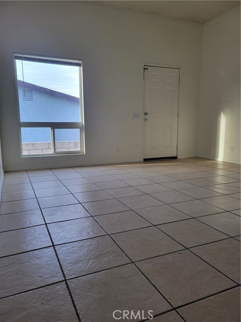 6446 Palm View Avenue, 29 Palms CA: https://media.crmls.org/medias/32b67803-343d-4651-b61f-7aff743464e8.jpg