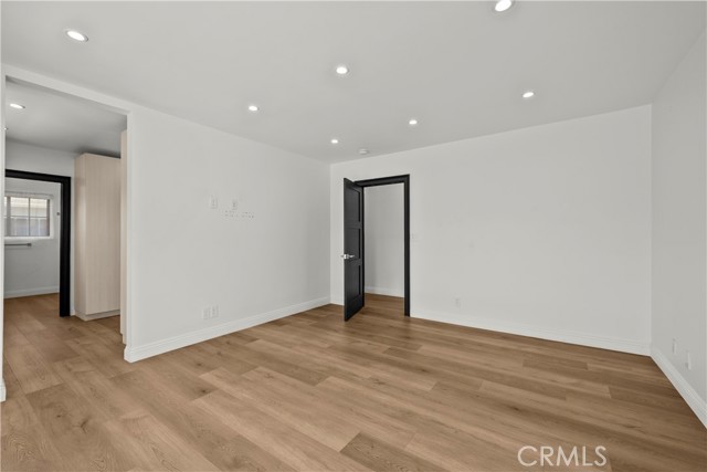 23427 Canzonet Street, Woodland Hills CA: https://media.crmls.org/medias/32b6c9b2-64ab-4929-8f47-692b50fbd63a.jpg