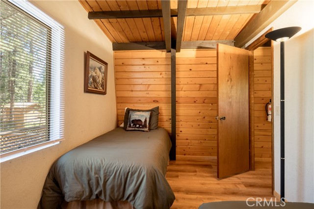 Detail Gallery Image 15 of 20 For 42554 Cedar Ave, Big Bear Lake,  CA 92315 - 2 Beds | 1 Baths
