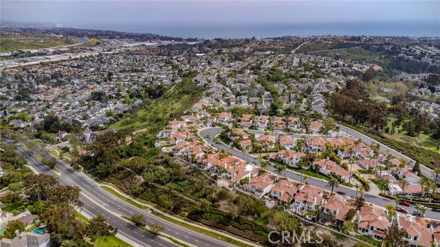 Detail Gallery Image 3 of 51 For 9 Terraza Del Mar, Dana Point,  CA 92629 - 3 Beds | 3/1 Baths