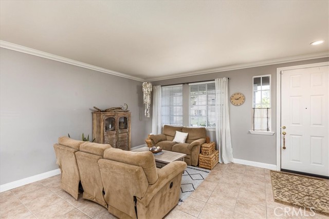 Detail Gallery Image 7 of 57 For 41028 Promenade Chardonnay Hills, Temecula,  CA 92591 - 5 Beds | 3 Baths