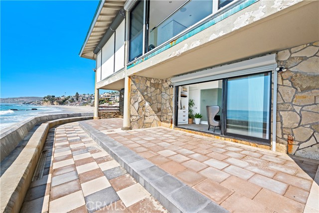 Detail Gallery Image 37 of 59 For 102 Blue Lagoon, Laguna Beach,  CA 92651 - 3 Beds | 3 Baths