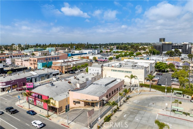 320 S La Brea Avenue, Inglewood, California 90301, ,Commercial Lease,For Rent,320 S La Brea Avenue,CRPW23115772