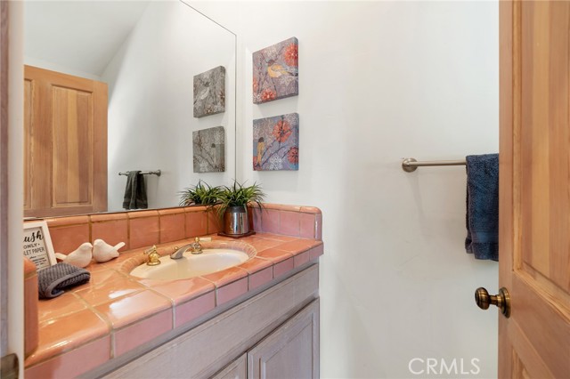 Detail Gallery Image 9 of 34 For 1733 Arteique Rd, Topanga,  CA 90290 - 3 Beds | 2/1 Baths