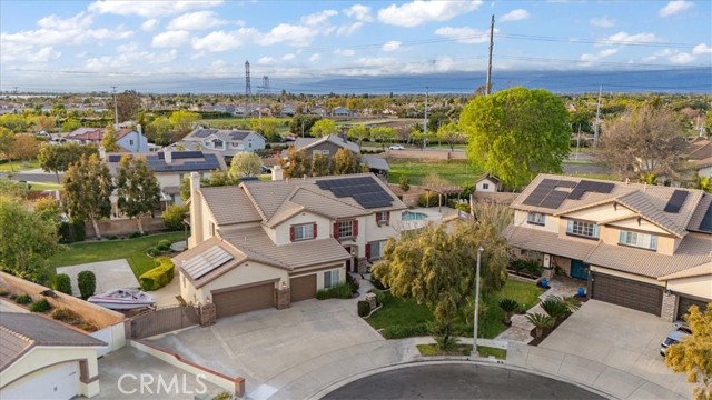 14132 Peral Court, Chino CA: https://media.crmls.org/medias/32b96fd4-024e-4f29-bd62-f14d7fbcc642.jpg