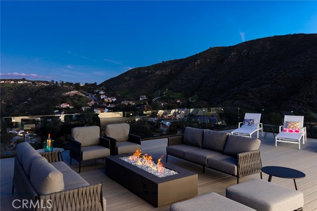 Detail Gallery Image 67 of 75 For 18 Stallion Rd, Bell Canyon,  CA 91307 - 5 Beds | 6 Baths