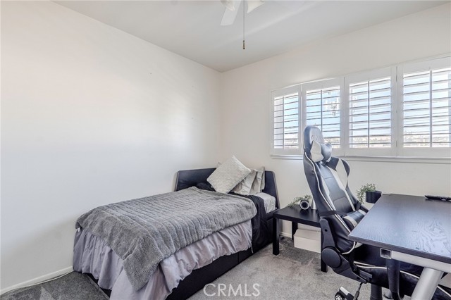 23549 Victory blvd., West Hills CA: https://media.crmls.org/medias/32ba5f4a-ab48-4555-9cfb-c382869880f8.jpg