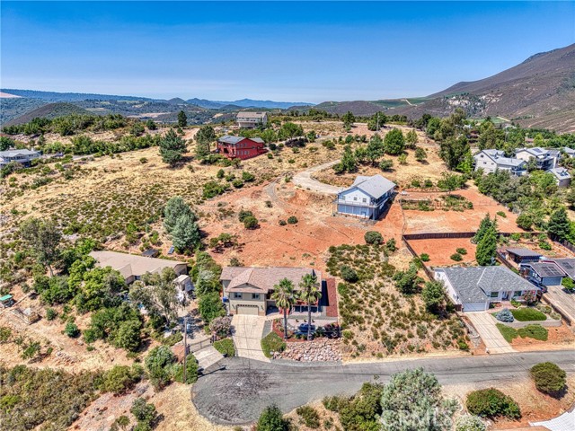 5611 Cherokee Drive, Kelseyville CA: https://media.crmls.org/medias/32ba7c8c-02f7-4abb-a484-c19ff595c00a.jpg
