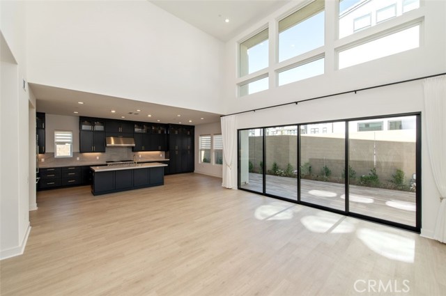 Detail Gallery Image 20 of 36 For 228 Stage, Irvine,  CA 92618 - 5 Beds | 5 Baths