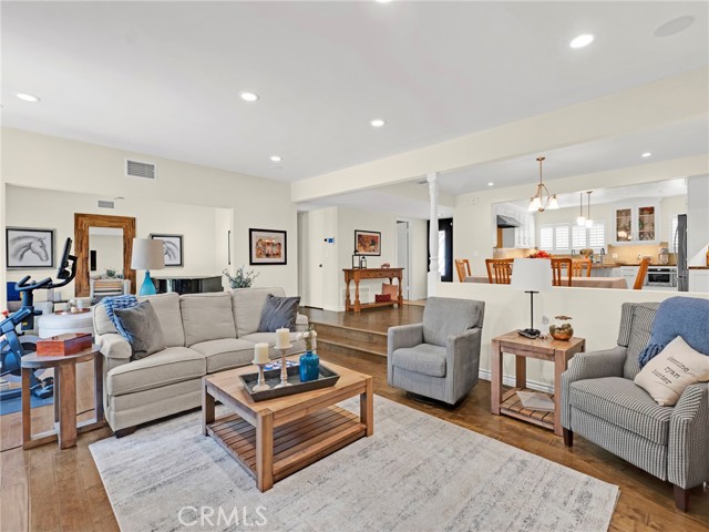 11122 Yolanda Avenue, Porter Ranch CA: https://media.crmls.org/medias/32bc2d1d-6d14-415b-bd78-aa52c890a16f.jpg