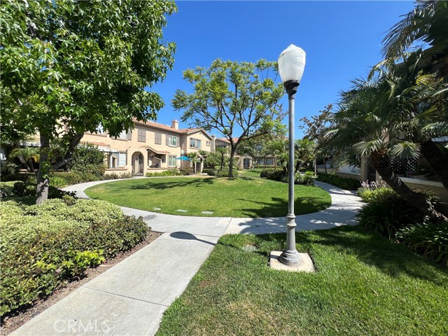 Detail Gallery Image 27 of 28 For 3321 E Penzance Ln #C,  Orange,  CA 92869 - 3 Beds | 2/1 Baths