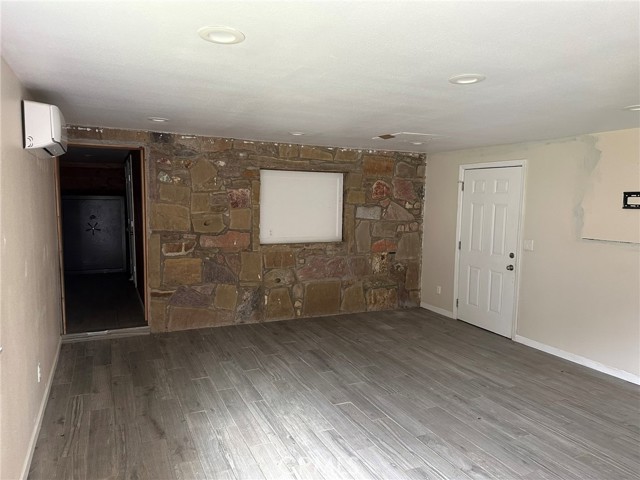 Image 11 of 60 For 43022 Apache Ranch Road
