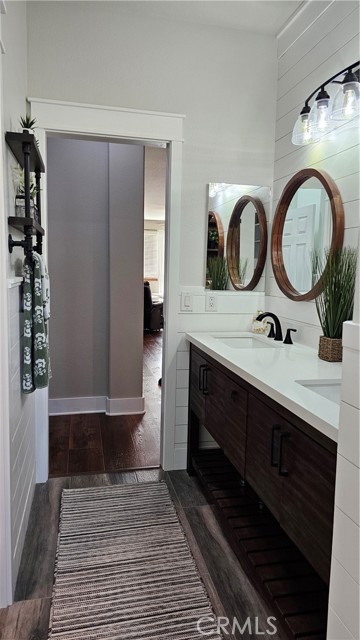 Detail Gallery Image 15 of 32 For 13817 Grant Way, Oak Hills,  CA 92344 - 4 Beds | 2 Baths