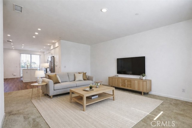 Detail Gallery Image 8 of 38 For 365 Placemark, Irvine,  CA 92614 - 2 Beds | 3/1 Baths