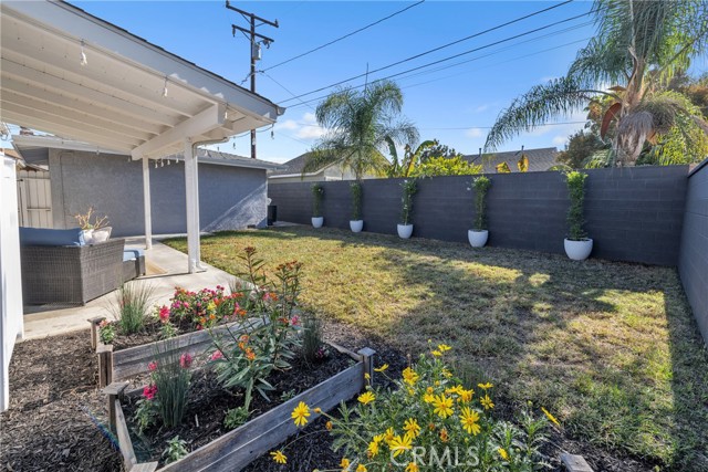 Detail Gallery Image 20 of 23 For 6714 E Premium St, Long Beach,  CA 90808 - 3 Beds | 2 Baths