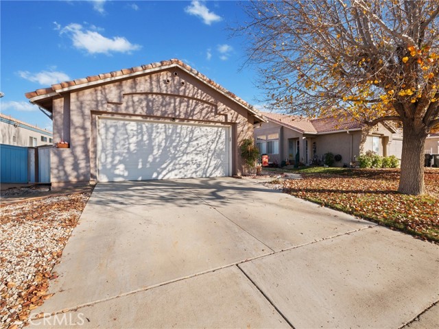 Detail Gallery Image 2 of 29 For 13431 Monterey Way, Victorville,  CA 92392 - 3 Beds | 2 Baths