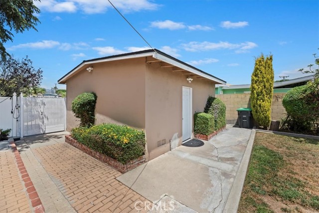 550 N Dexford Drive, La Habra CA: https://media.crmls.org/medias/32bfacd2-d3d4-41d3-85f3-1754bb341f53.jpg