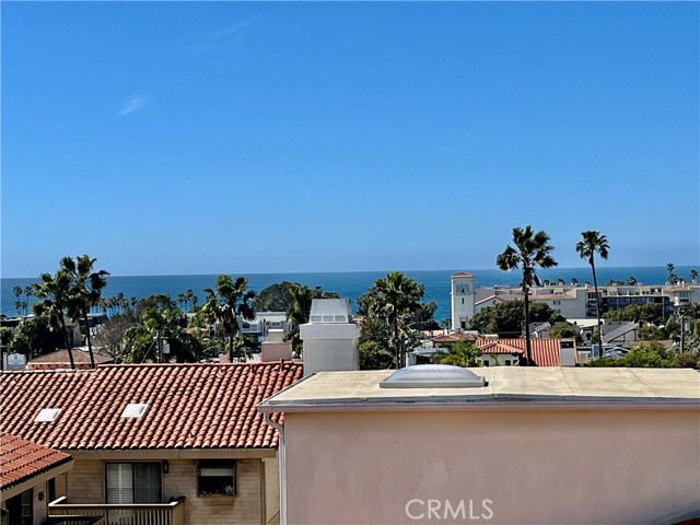 Detail Gallery Image 56 of 65 For 227 S Helberta Ave #B,  Redondo Beach,  CA 90277 - 4 Beds | 3/1 Baths