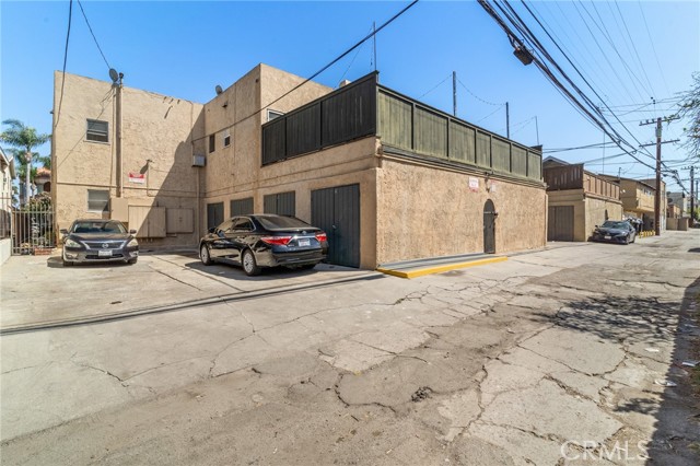 905 915 Cherry Avenue, Long Beach CA: https://media.crmls.org/medias/32c1e0ff-f202-46ff-873b-91fdae3cbe61.jpg