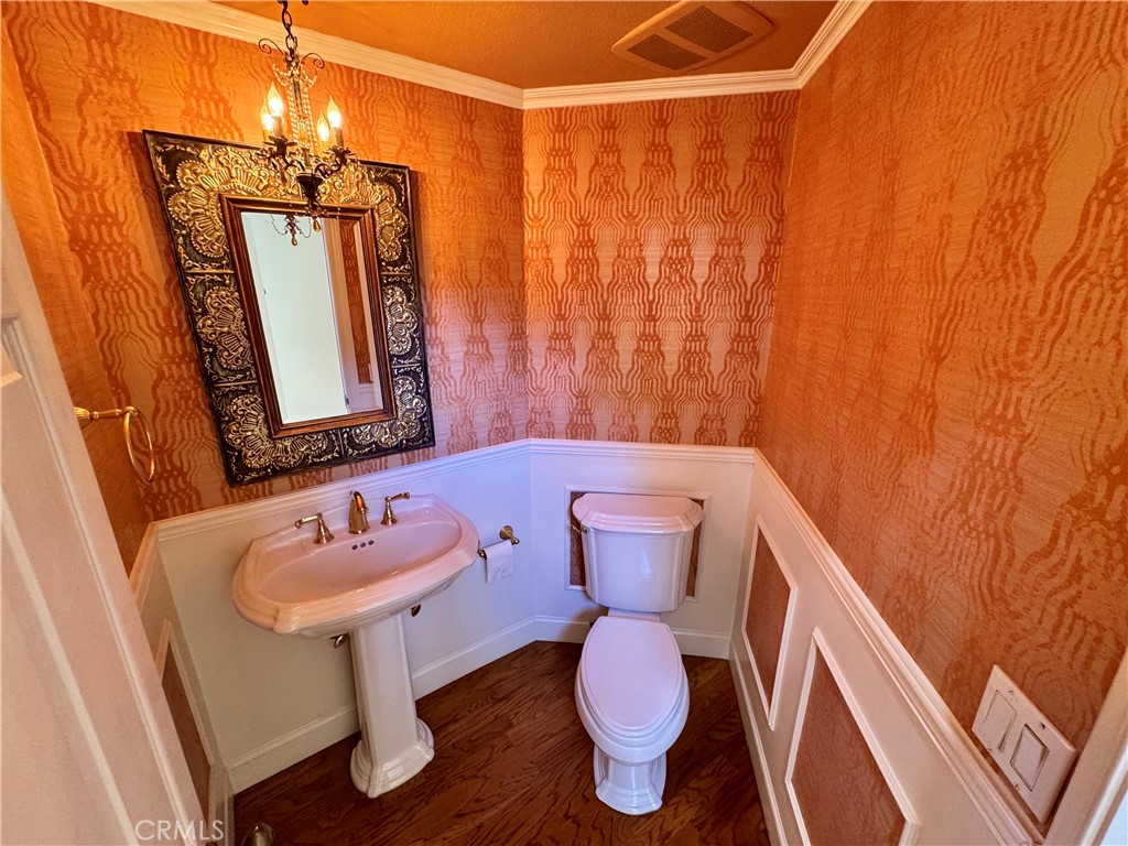https://media.crmls.org/medias/32c20199-8776-43ad-b4ae-b75eff2edfcf.jpg?preset=X-Large