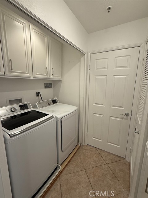 Detail Gallery Image 9 of 10 For 210 Lille Ln #301,  Newport Beach,  CA 92663 - 2 Beds | 2 Baths