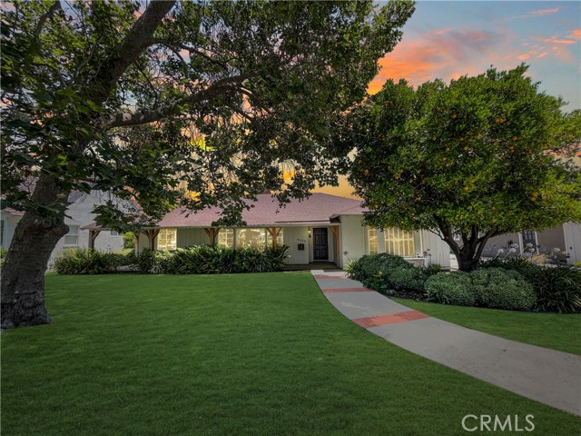 Detail Gallery Image 4 of 40 For 6224 Orion Ave, Van Nuys,  CA 91411 - 3 Beds | 2 Baths